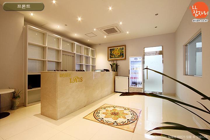 The Hotel Bon Suwon Exterior foto